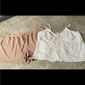Old Navy NWOT active shorts and checkered sleeveless blouse size 3X